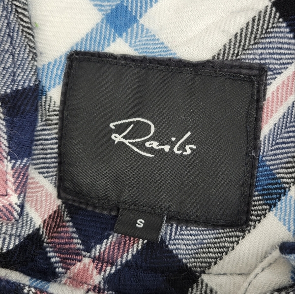 Rails Hunter Long Sleeve Button Down Plaid Flannel Shirt Size Small - Picture 11 of 16